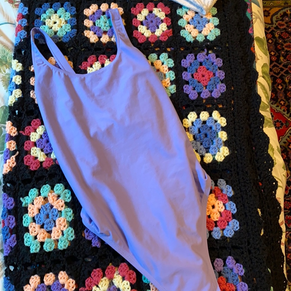 Jolyn lilac suit size 36